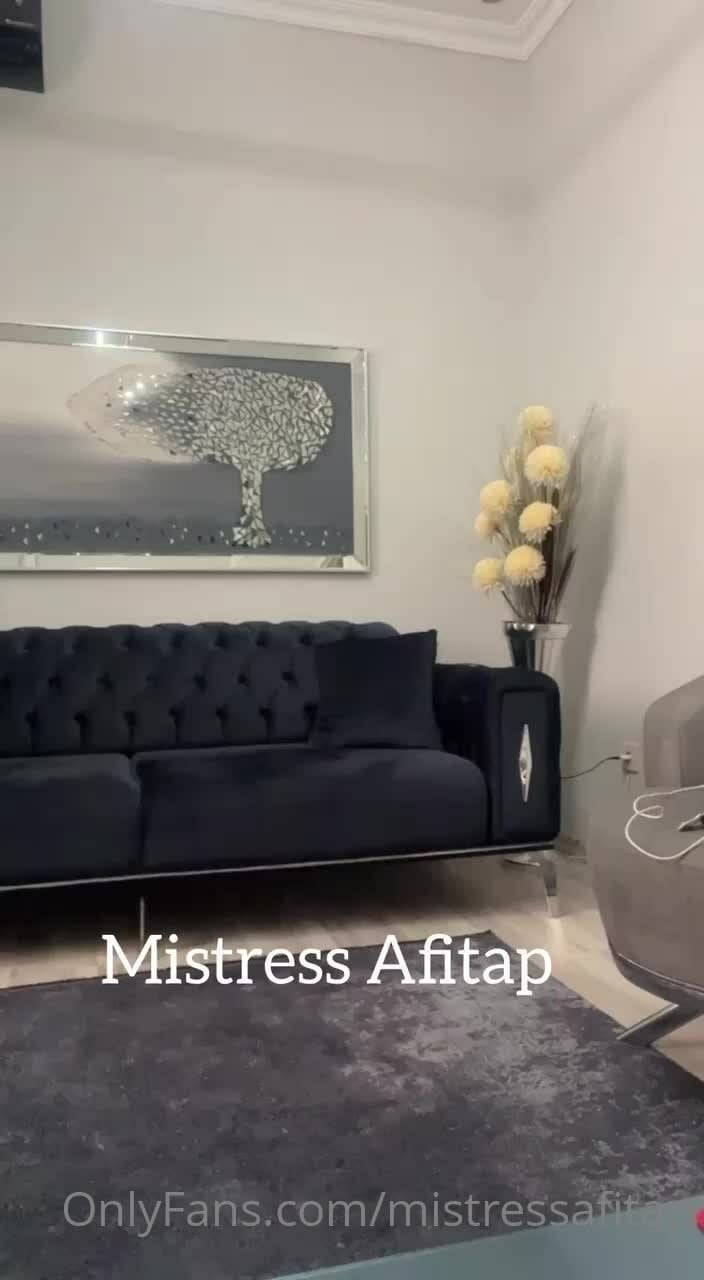 Bu videoda her seyden bir kuple var